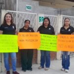 Trabajadores del INEA, protestan exigiendo salarios justos