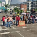 En Guerrero, trabajadores educativos exigen pago de bono de despensa en Acapulco