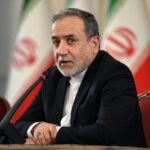 El estrecho de Ormuz está cerrado solo para “enemigos”, señala Irán