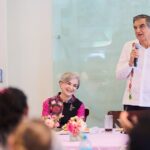 Dialogan Américo y María de Villarreal con habitantes de atención de Lazos del Bienestar