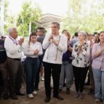 Américo y María de Villarreal llevan apoyos y servicios a familias de Antiguo Morelos
