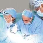 En Emiratos Árabes Unidos, extirpan el tumor de glándula suprarrenal más grande del Planeta